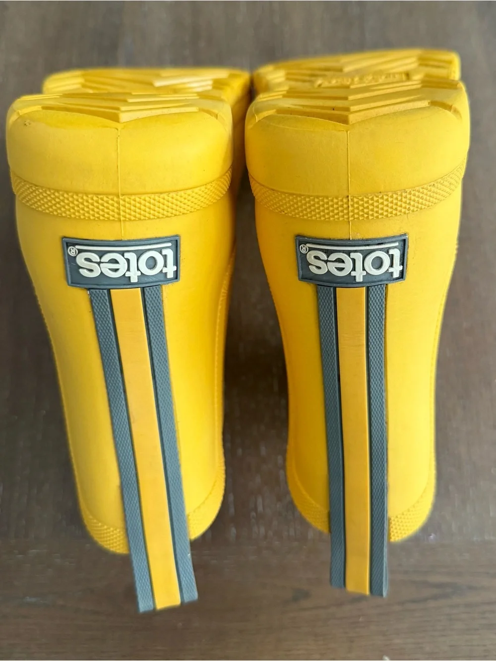 Totes Cirrus Yellow Kids Chelsea Rain Boot